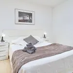 B Y G Nerja