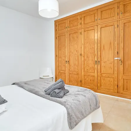 B Y G Apartment Nerja