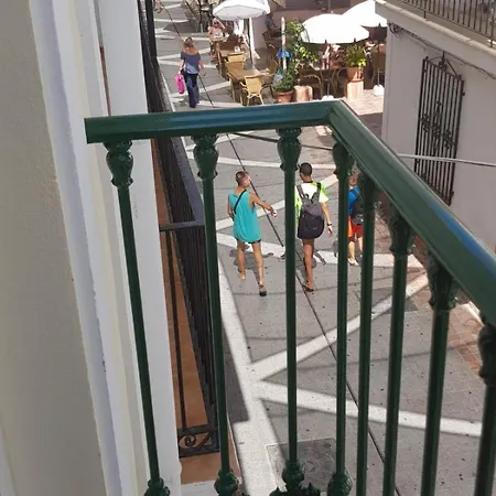 B Y G * Nerja