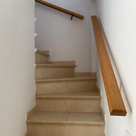 Apartment B Y G *