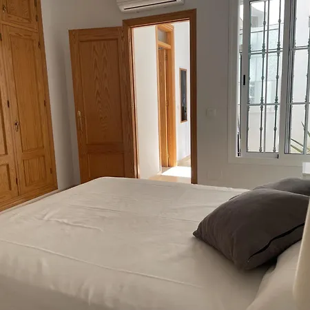 Apartment B Y G