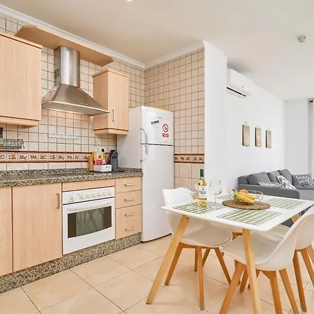 Apartment B Y G *