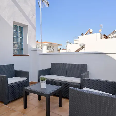 B Y G Nerja