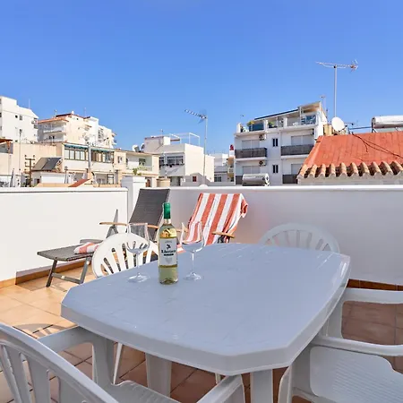 Apartment B Y G *