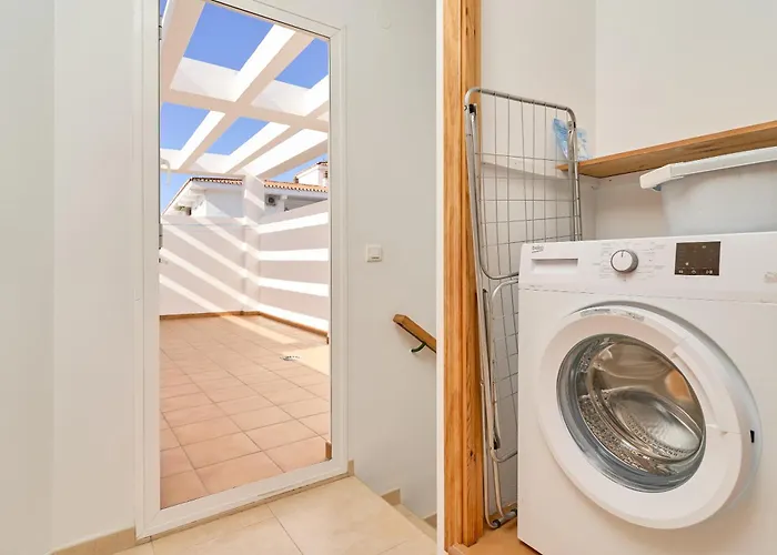 Апартаменты B Y G *